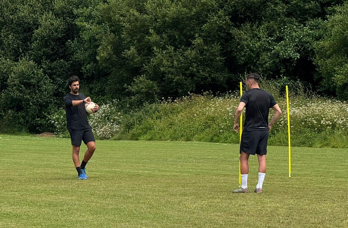 Lucas Pérez, entrenando en O Carrizo con Salmeón   IG @10lp