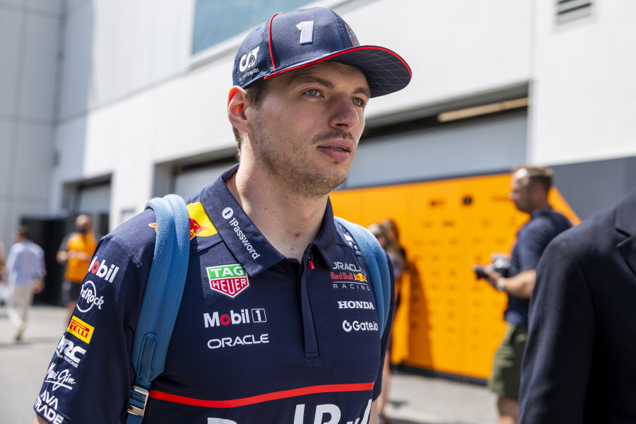 Verstappen por delante de los Williams, Sainz  y Alonso marcaron el tercer y el duodécimo tiempo