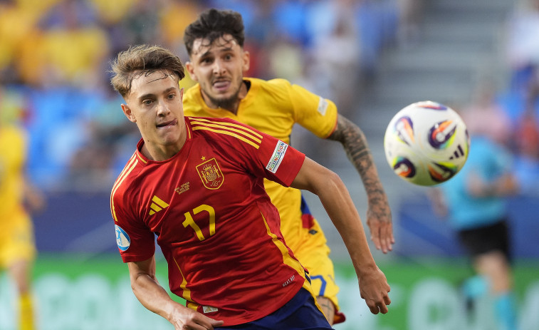 España se abona a la épica para rozar los cuartos (2-1)