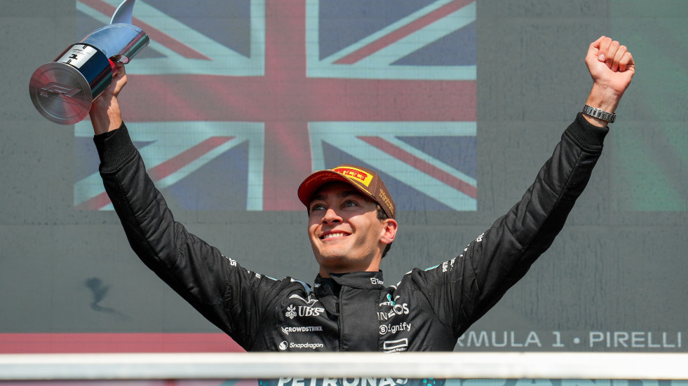 Russell gana; Norris refuerza el liderato de Piastri y Alonso firma su mejor plaza del año