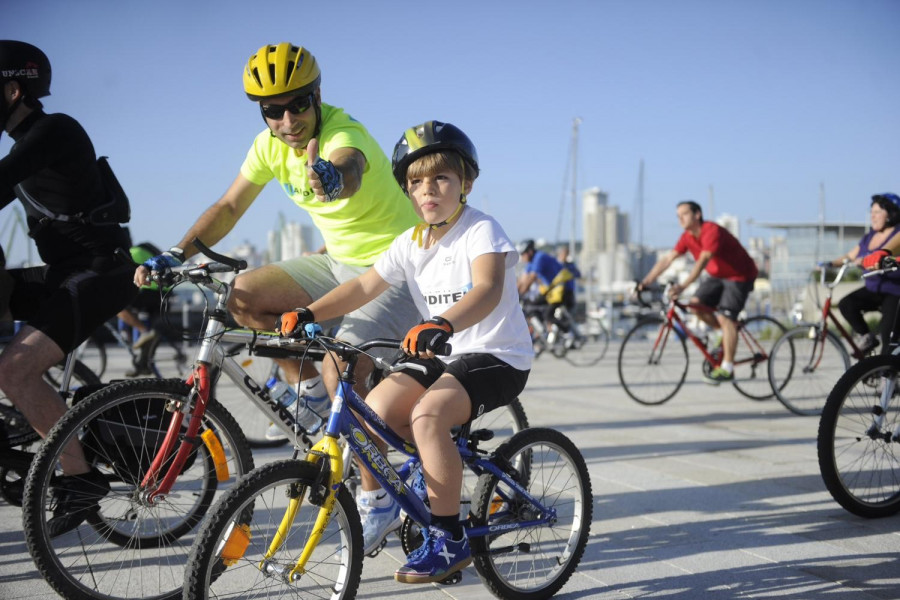 Más de 1.200 personas se apuntan al Día de la Bicicleta de A Coruña