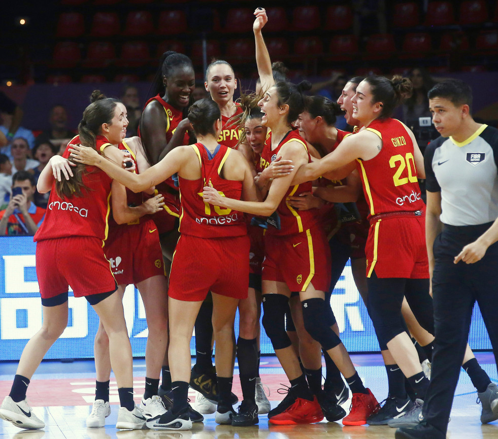 España remonta en semis y luchará ante Bélgica por conseguir su quinto Eurobasket (64-65)