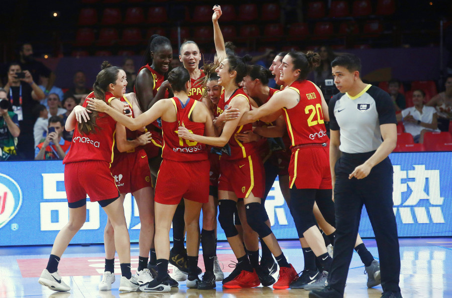 España remonta en semis y luchará ante Bélgica por conseguir su quinto Eurobasket (64-65)