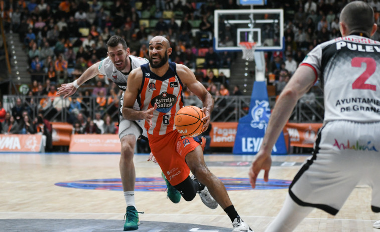 Phil Scrubb, quinta 'baja' del Leyma Coruña