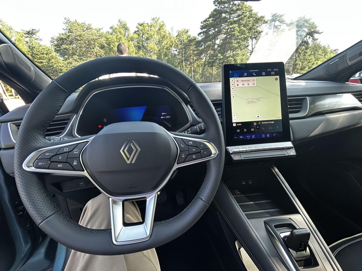 Renault Symbioz (3)