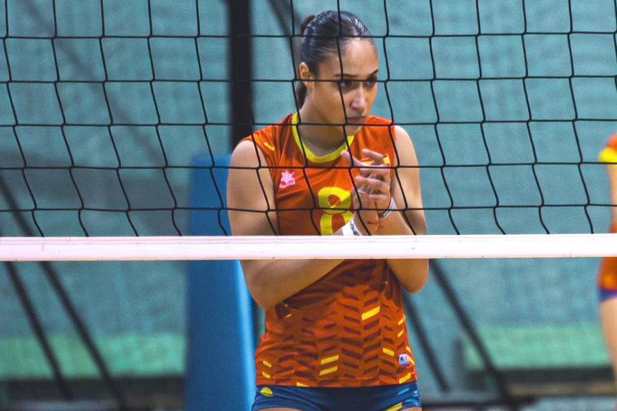 España sub-19, con la coruñesa Inés Losada, inicia su camino en el Mundial