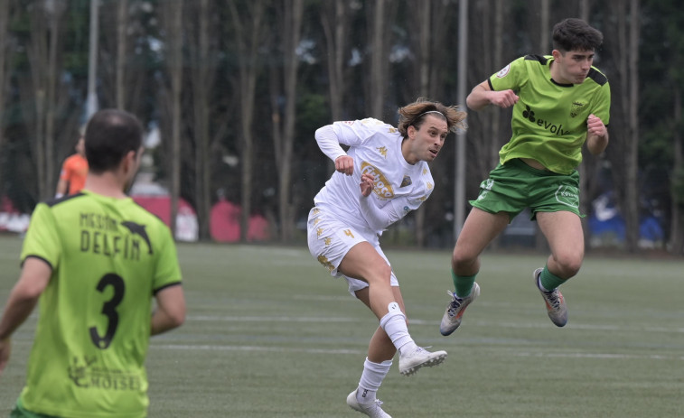 Diego Lamas cambia A Grela por Arteixo