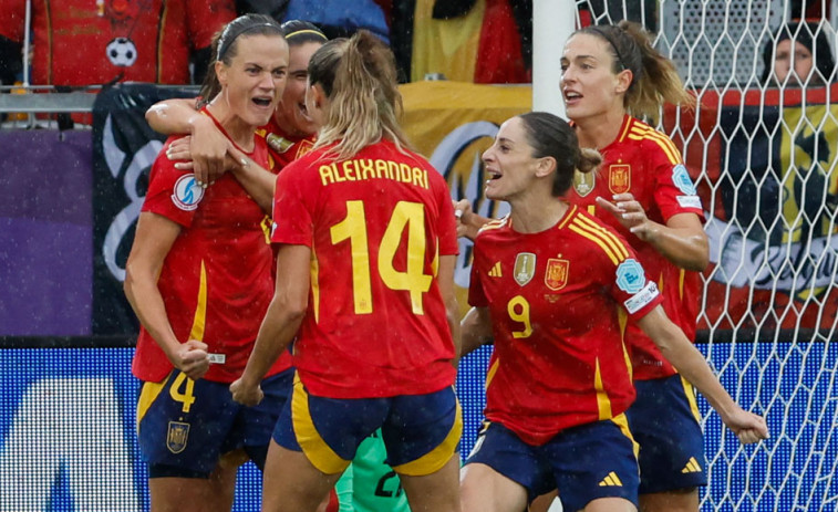 España se muestra imparable y suma otra nueva goleada para acercarse a cuartos (6-2)