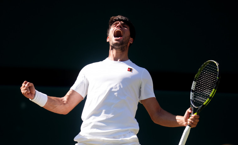 Alcaraz doblega a Fritz y jugará su tercera final de Wimbledon