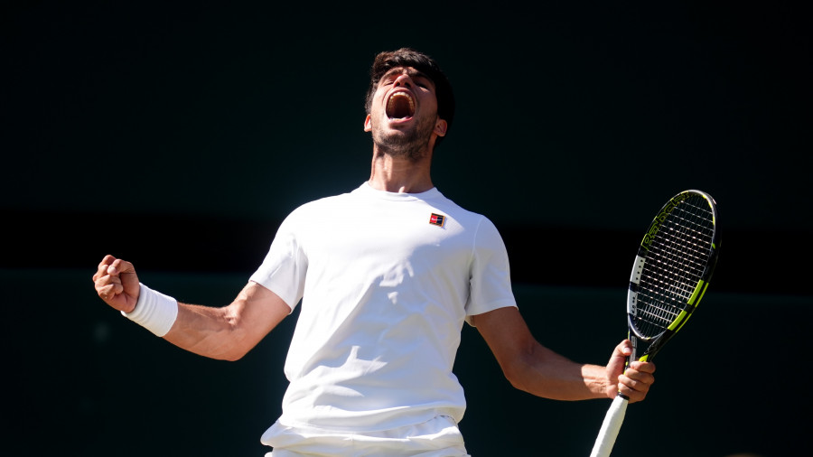 Alcaraz doblega a Fritz y jugará su tercera final de Wimbledon