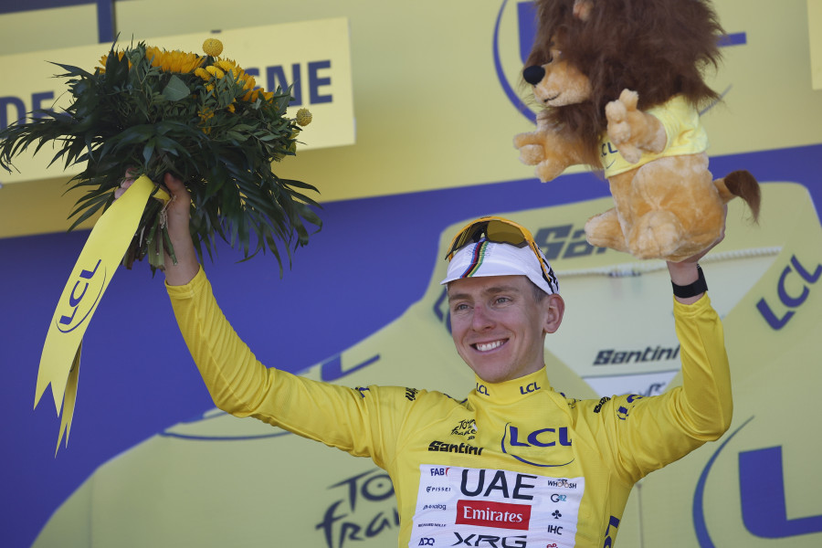 Pogacar derriba el Muro de Bretaña y recupera el maillot amarillo