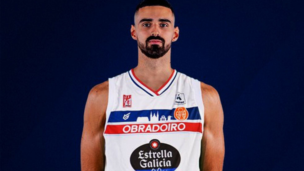 Aitor Etxeguren refuerza el juego interior del Obradoiro