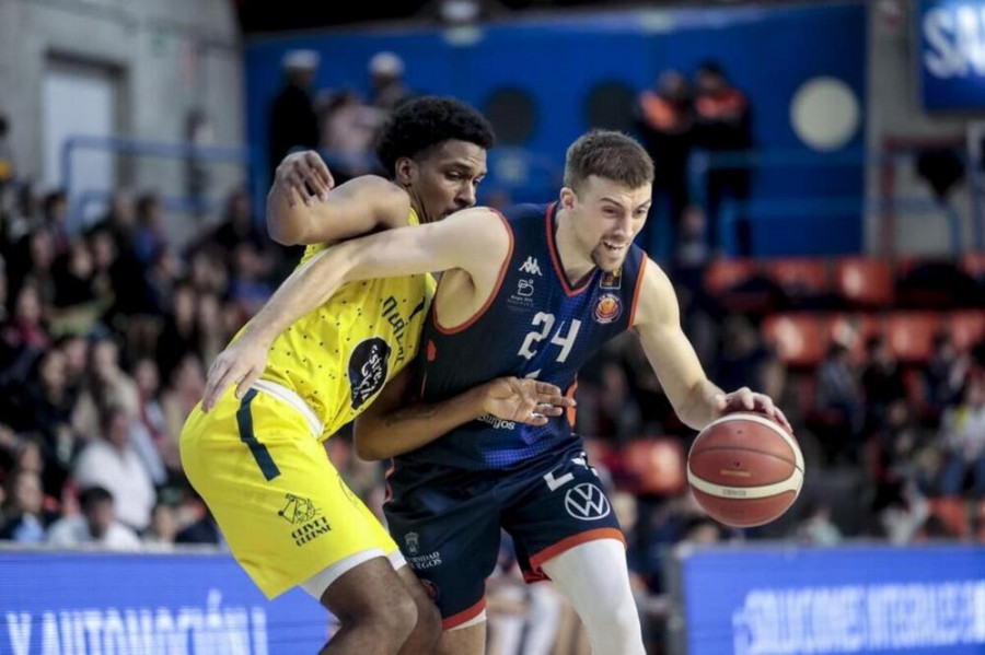 Joe Cremo, puntos exteriores para el Leyma Coruña