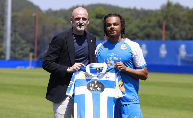 Lucas Noubi, nuevo central del Deportivo: 