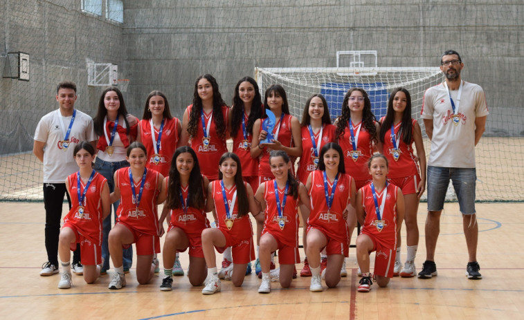 El Calasanz despega rumbo a Liga Gallega