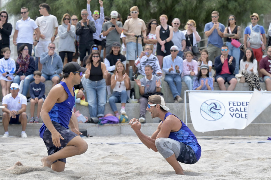 Riazor proclama a los nuevos campeones gallegos de vóley playa
