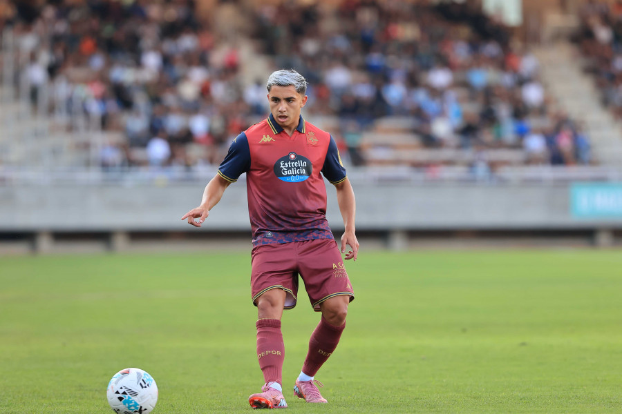 Yeremay, Ximo Navarro y Luis Chacón, primeros tocados de la pretemporada del Deportivo