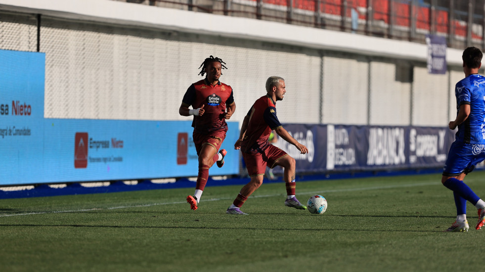Cinco apuntes del Ourense CF-Deportivo bajo el sol de O Couto