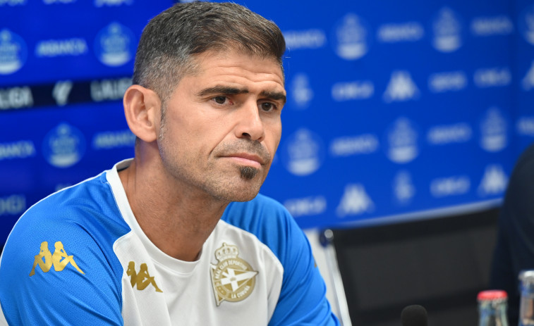 Hidalgo da la cifra de los fichajes que le faltan al Deportivo