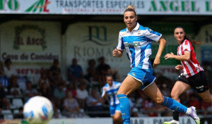 El Dépor cae en Llanes ante el Athletic en el estreno goleador de Marisa (3-2)