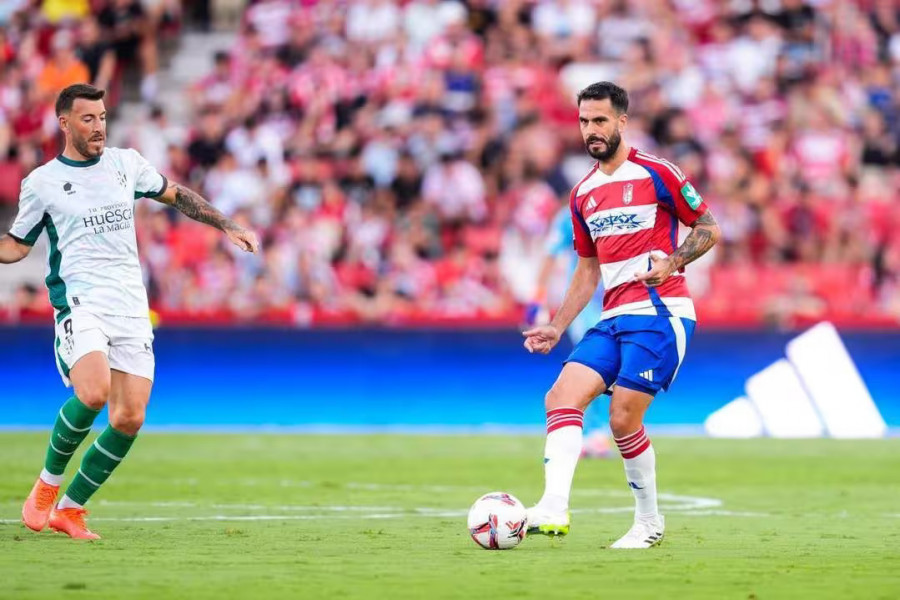 Pablo Insua, en la rampa de salida del primer rival del Deportivo en Liga