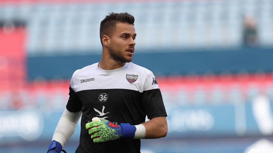 Álvaro Fernández, tasado en medio millón de euros, se acerca al Deportivo