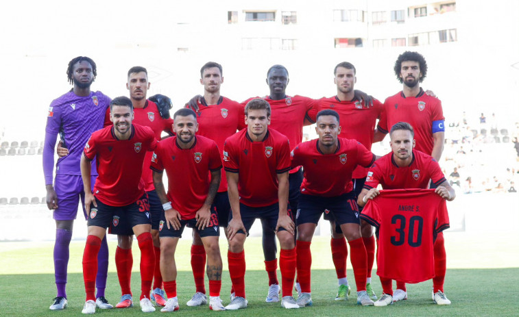 El Penafiel arranca la liga con derrota... pese a Alcaina