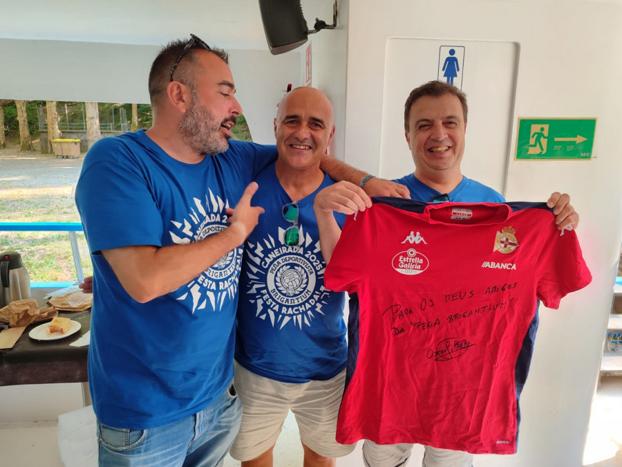 Óscar Gilsanz, invitado de honor de la caneirada de la peña deportivista Brigantium