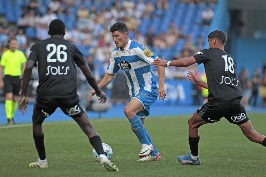 Loureiro, por fin en Riazor tras una larga espera
