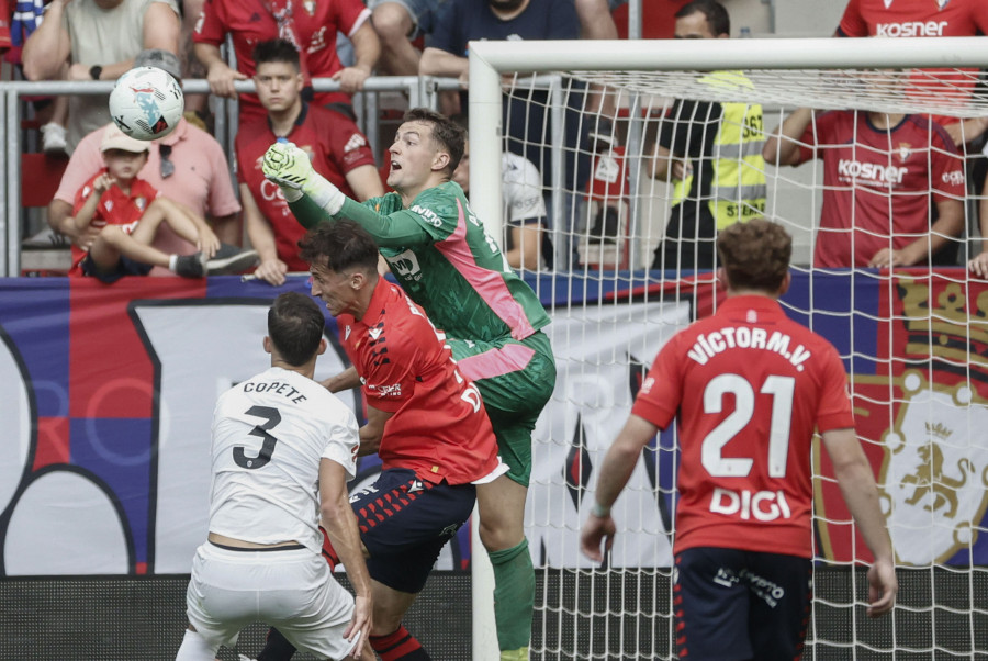 Osasuna vence con más sufrimiento del esperado al Valencia (1-0)