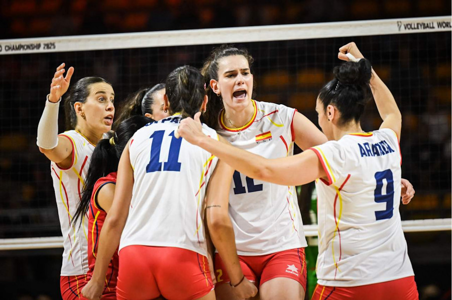 Histórico triunfo de España frente a Bulgaria con una estelar Lucía Varela
