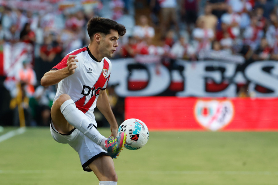 El Rayo accede por la puerta grande a la Liga Conferencia (4-0)