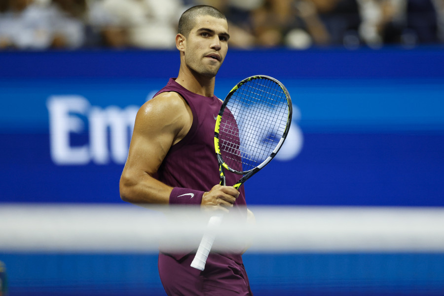 Alcaraz, Djokovic y Sabalenka avanzan a tercera ronda en Nueva York